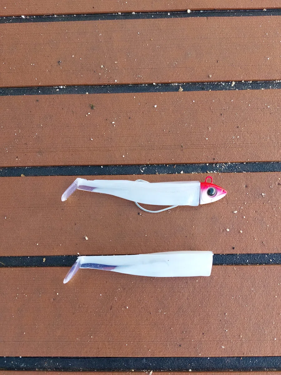Soft Minnow Combo Black 8,5Cm 12Gr Testa Rossa Shad Pesca Spinning Spigola Esca Artificiale Gomma