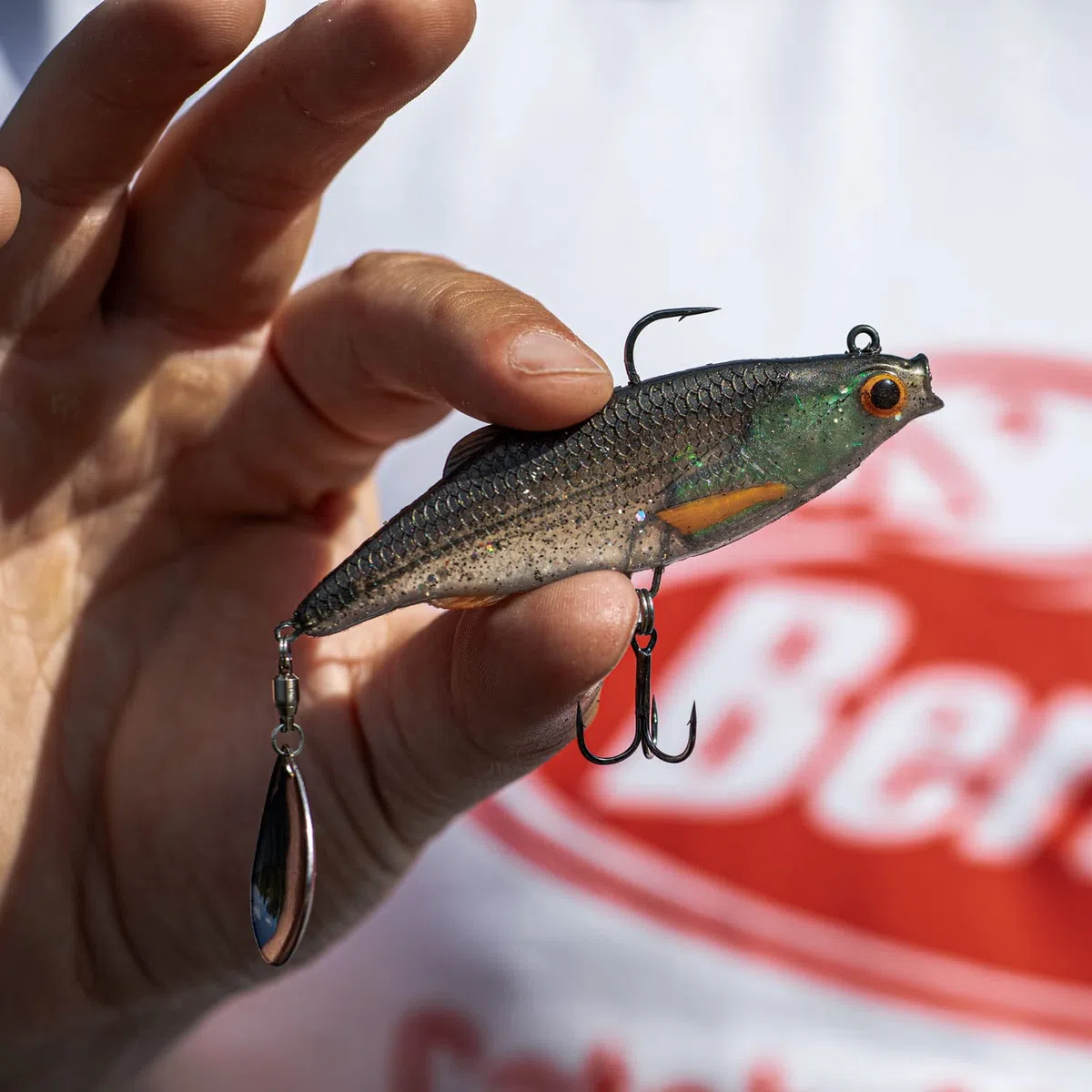 Berkley Pulse Realistic Roach Flash - Soft Rubber fishing lures with spinner blade tail and razor sharp hooks. Lures for fishing for perch, zander, pike and bass. Ready to fish spinning lures.