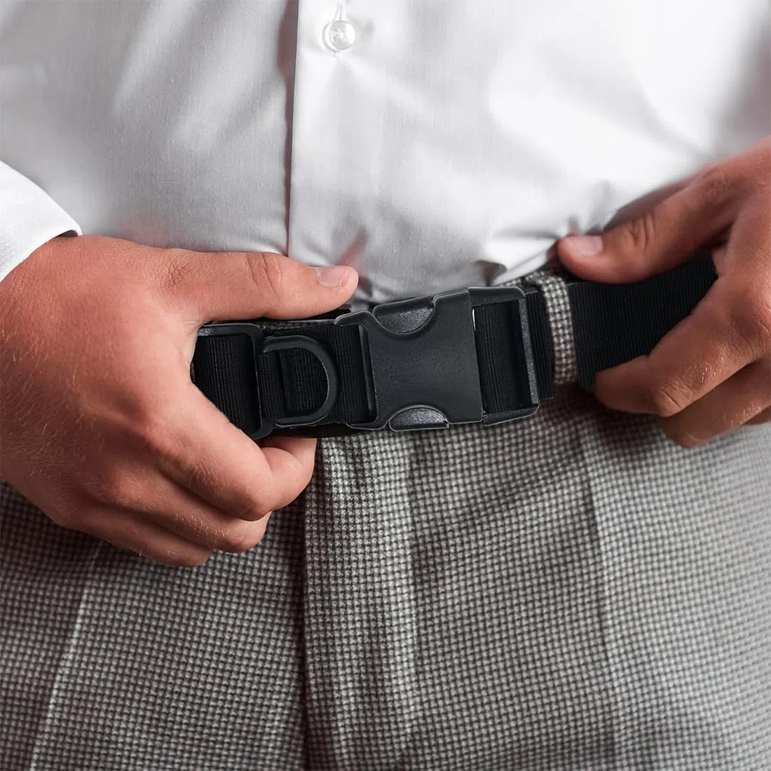 Cintura tattica regolabile per Airsoft e attività all'aperto, con chiusura di sicurezza militare e cintura di combattimento. Ottima per coppie.