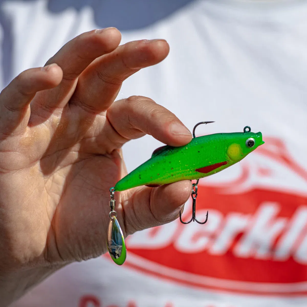 Berkley Pulse Realistic Roach Flash - Soft Rubber fishing lures with spinner blade tail and razor sharp hooks. Lures for fishing for perch, zander, pike and bass. Ready to fish spinning lures.